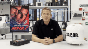 Hacking in the movies! Speed 2 Cruise Control Hollywood hacking breakdown